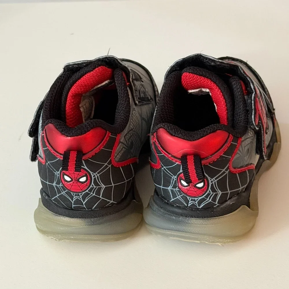 Spider-Man Toddler Boys‎ Athletic Light-up Sneaker Size US 7- EU(23.5)